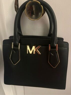 Michael Kors Black Leather Shoulder Handbag